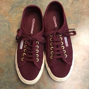 Cranberry Superga sneakers